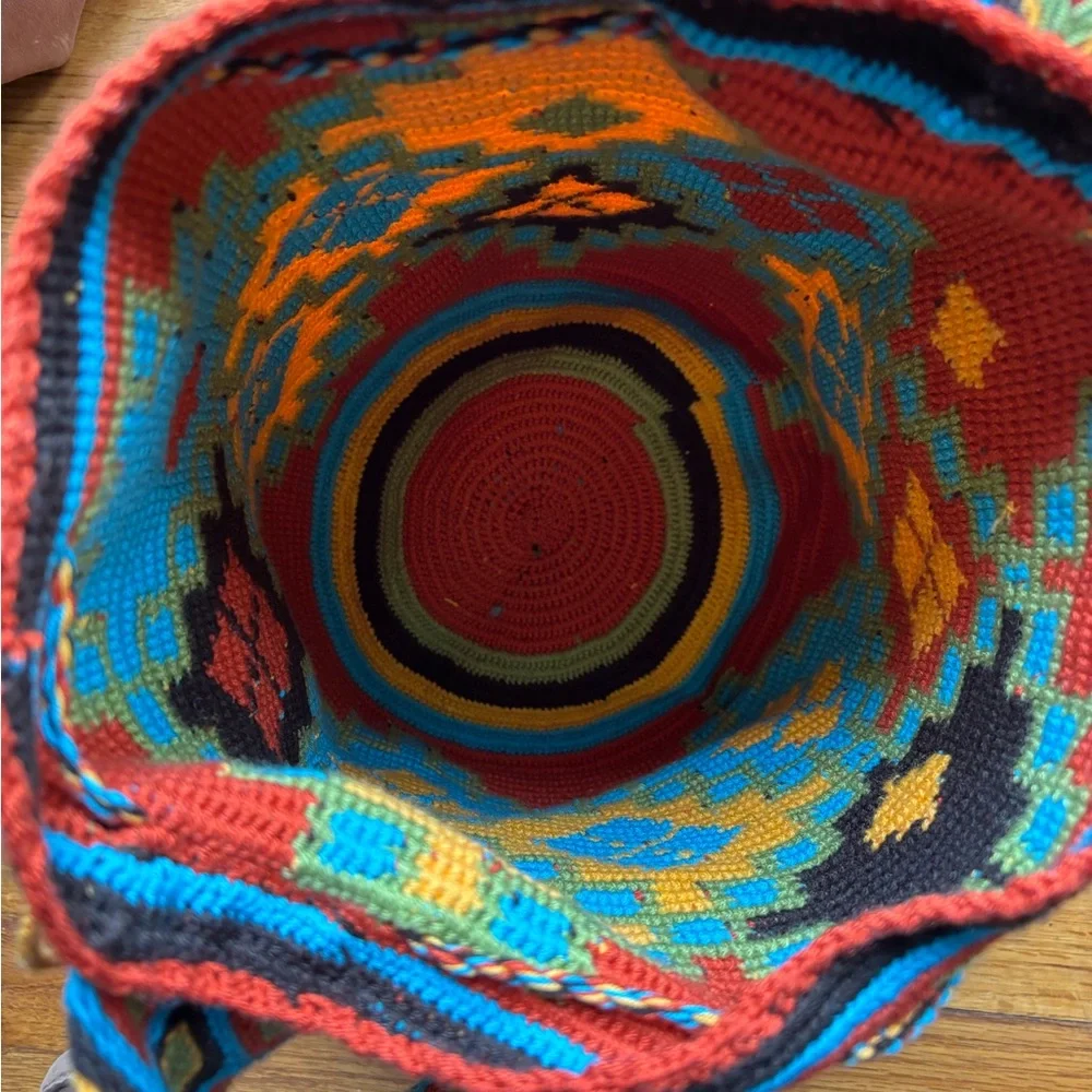 Colombian Wayuu Crochet Macramé Fringe Drawstring Bucket Crossbody Bag - Picture 6 of 7